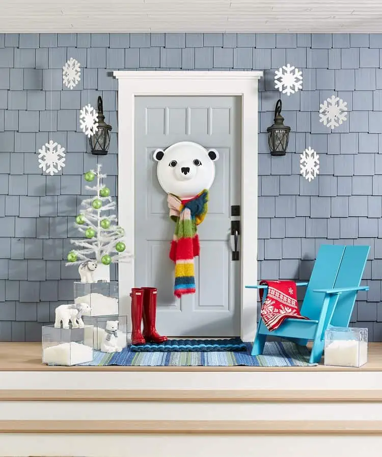Oslnivé zimní dekorace na dveře pro uvítání sezóny