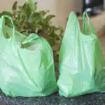 7 chytrých způsobů, jak znovu využít plastové nákupní tašky