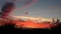 Takto vyzerala pred tdom obloha nad zhradkou. Pri troche fantzie je vavo vidie tvr...